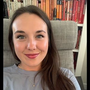 Meet your Posher, Annie